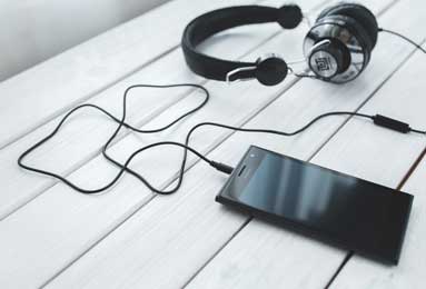 曼联砸700万豪赌17岁天才！拉爵的“下一代计划”能否复制曼城神话